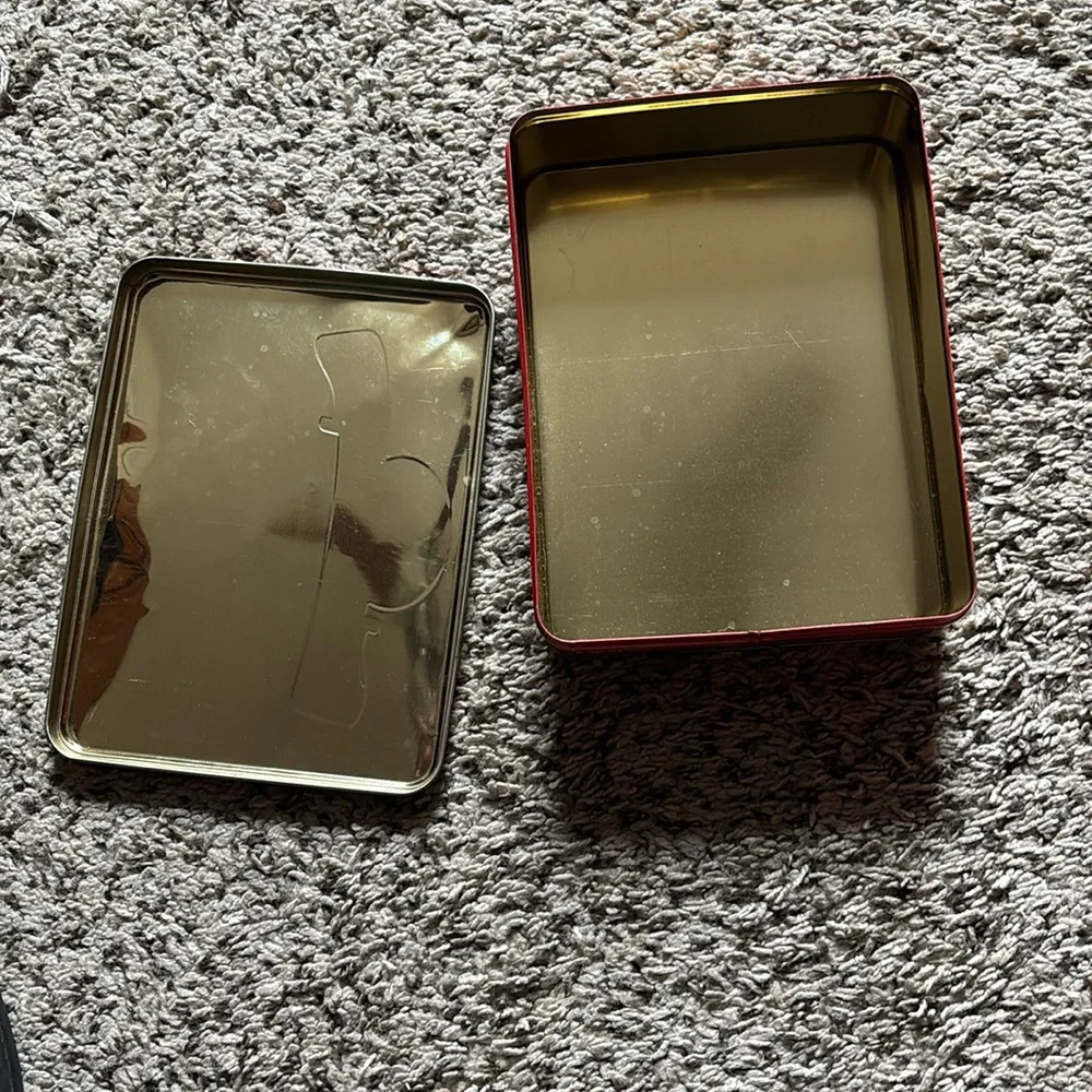Barnum’s Animals Tin